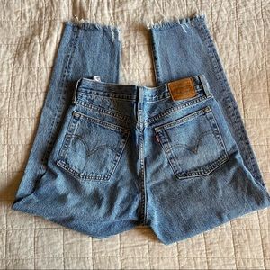 Levi’s Wedgie Jeans - size 30